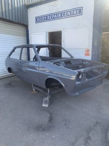 Mk1 Fiesta shell preperation and paint.